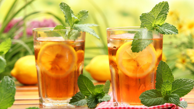 Lemon tea mint flowers blurry free wallpaper - medium preview image