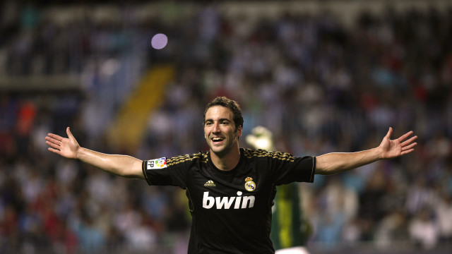 Celebrating goal soccer male stadium free wallpaper - medium preview image