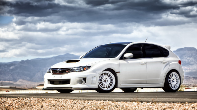 White car mountains clouds beach free wallpaper - medium preview image