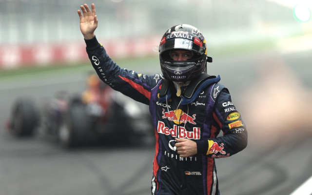 Man helmet waves racecar blurry free wallpaper - medium preview image