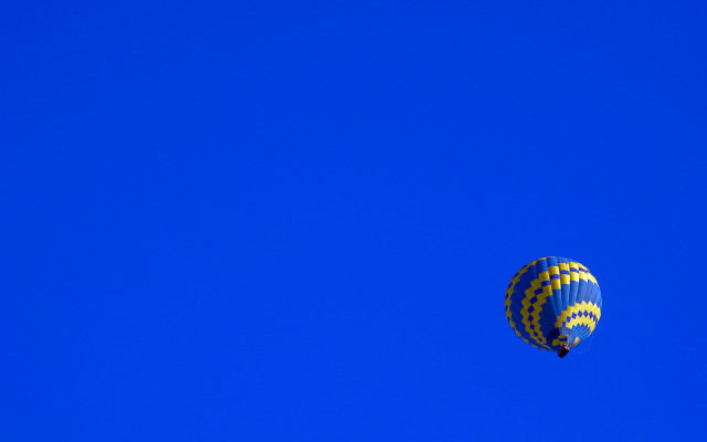 Hot air balloon microscopic blue free wallpaper - medium preview image