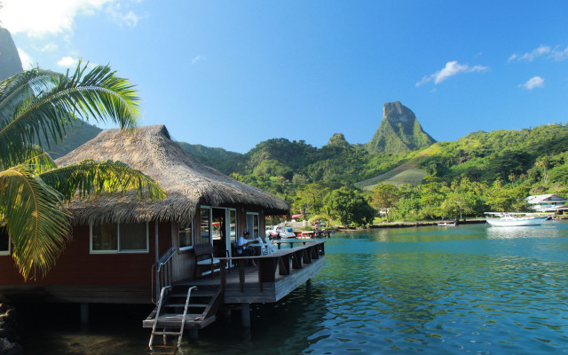 Boat dock thatched roof hut free wallpaper - medium preview image