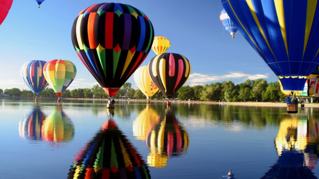 Hot air balloons lake park free wallpaper - medium preview image