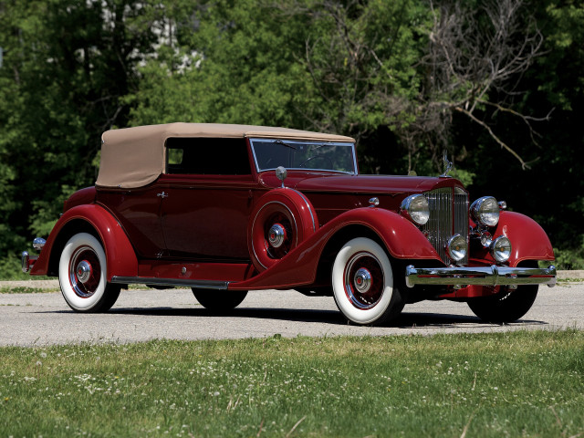 Old red car parked roadside free wallpaper - medium preview image
