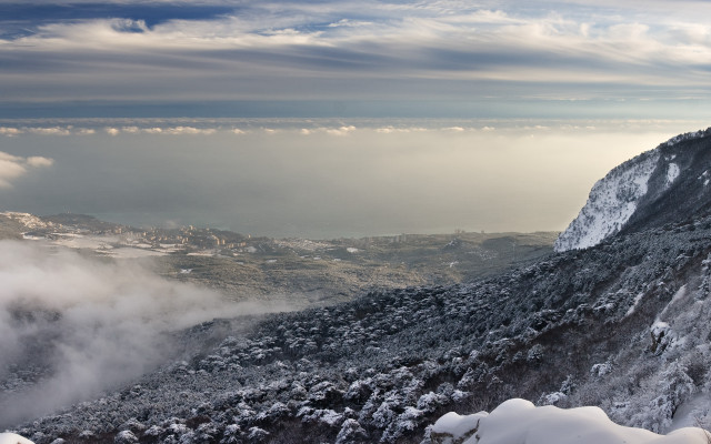 Mountain snow peak city lake free wallpaper - medium preview image