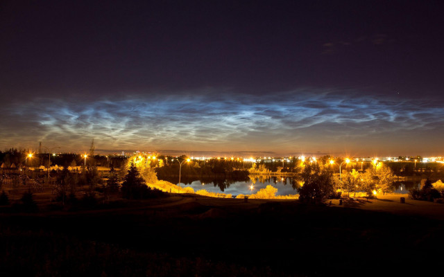 Night city lake cityscape bridge free wallpaper - medium preview image