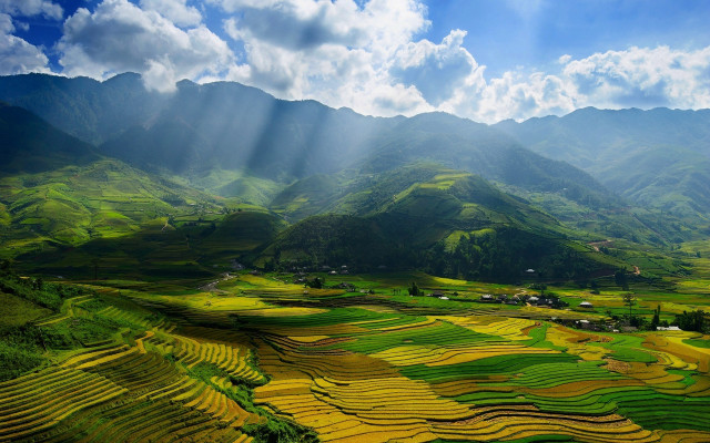 Valley mountains sunrays clouds blue free wallpaper - medium preview image