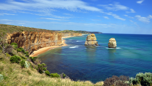 Beach cliff ocean sky landscape free wallpaper - medium preview image