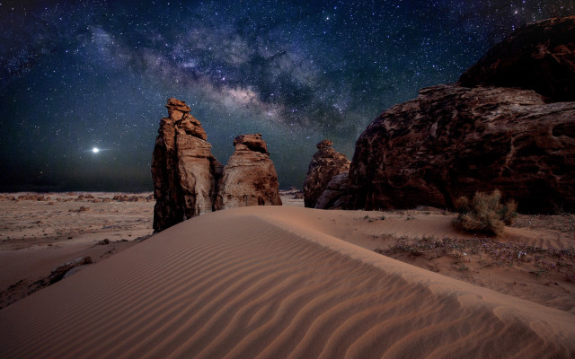 Desert starry sky rocks sand free wallpaper - medium preview image