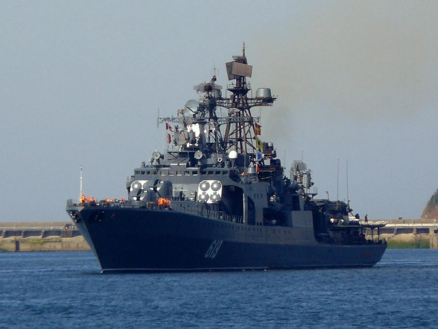 Large ship smoke masts small free wallpaper - medium preview image