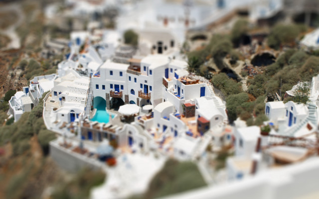 White house blue shutters pool free wallpaper - medium preview image