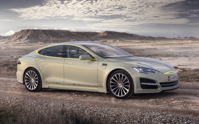Desert car clouds mountain ocean free wallpaper - medium preview image
