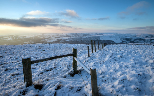 Fence snow mountain clouds winter free wallpaper - medium preview image