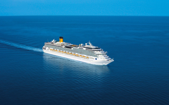 Cruise ship ocean sunny day #2 free wallpaper - medium preview image