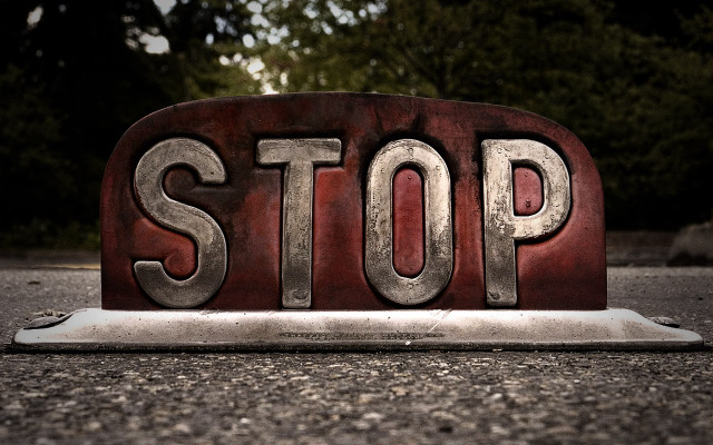 Stop sign forest 3d realistic free wallpaper - medium preview image
