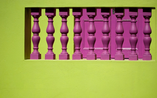 Purple window yellow wall green free wallpaper - medium preview image