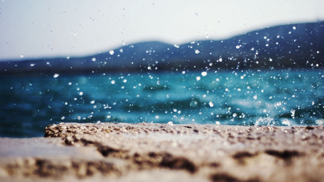 Water splash beach mountains sky free wallpaper - medium preview image