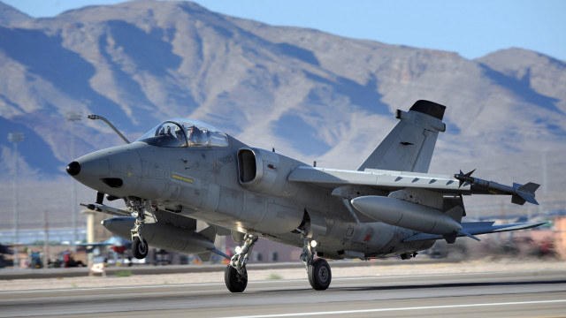 Fighterjet takeoff mountains people pilot free wallpaper - medium preview image