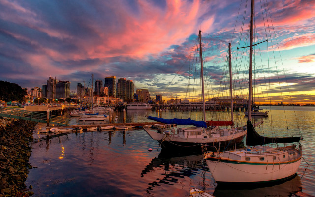 Harbor boats dock pier city free wallpaper - medium preview image