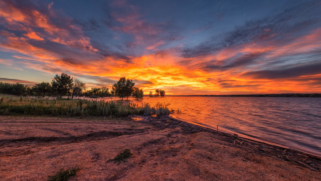 Sunset lake red sky clouds free wallpaper - medium preview image