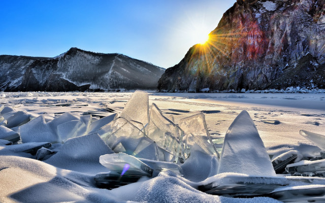 Snowy mountain range sunlight crystal free wallpaper - medium preview image