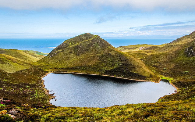 Lake mountains blue sky clouds #15 free wallpaper - medium preview image