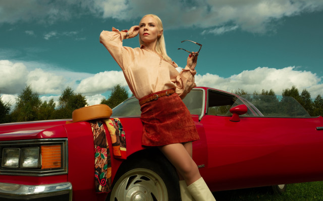 Woman redcar wrench fashion poster free wallpaper - medium preview image