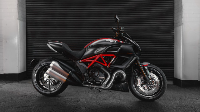 Black red motorcycle garage neoclassicism free wallpaper - medium preview image