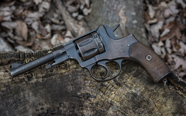 Gun stump wooden handle black free wallpaper - medium preview image