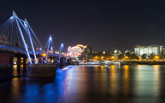 Night cityscape bridge reflection lights free wallpaper - medium preview image