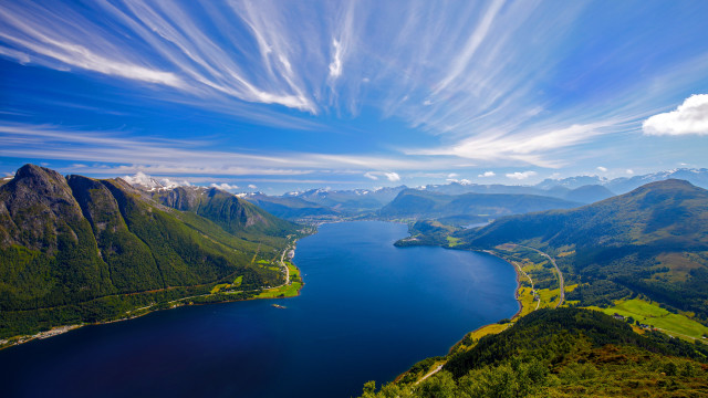 Lake mountains blue sky clouds #22 free wallpaper - medium preview image