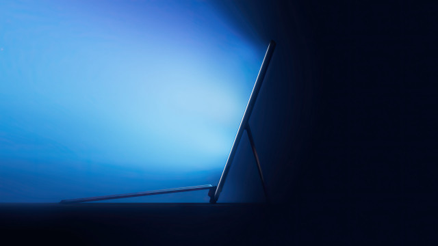 Laptop table blue sky clouds free wallpaper - medium preview image