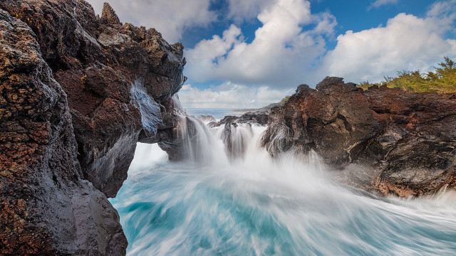 Waterfall cliff ocean beach clouds free wallpaper - medium preview image