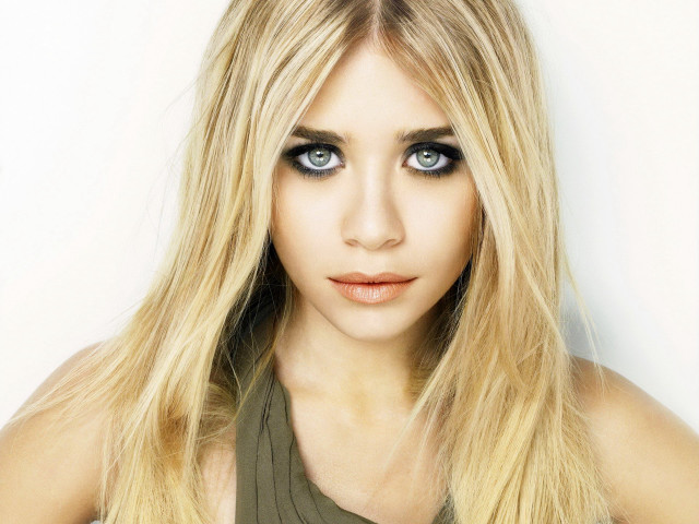 Alice mason blonde hair blue free wallpaper - medium preview image