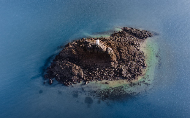 Island ocean aerial bird white free wallpaper - medium preview image