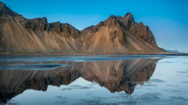 Mountain lake landscape blue sky free wallpaper - medium preview image