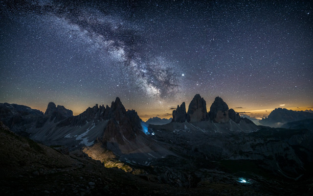 Night sky milky way mountains free wallpaper - medium preview image