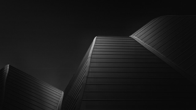 Black white building clock sky free wallpaper - medium preview image