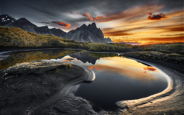 Mountain lake sunset reflection sky free wallpaper - medium preview image
