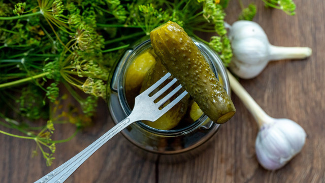 Pickle fork garlic wooden table free wallpaper - medium preview image