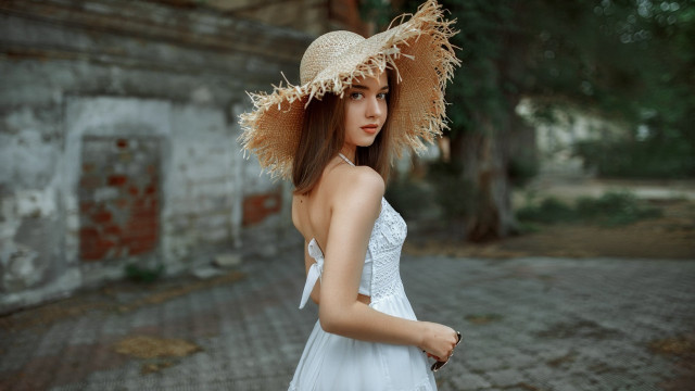 Woman white dress straw hat #2 free wallpaper - medium preview image