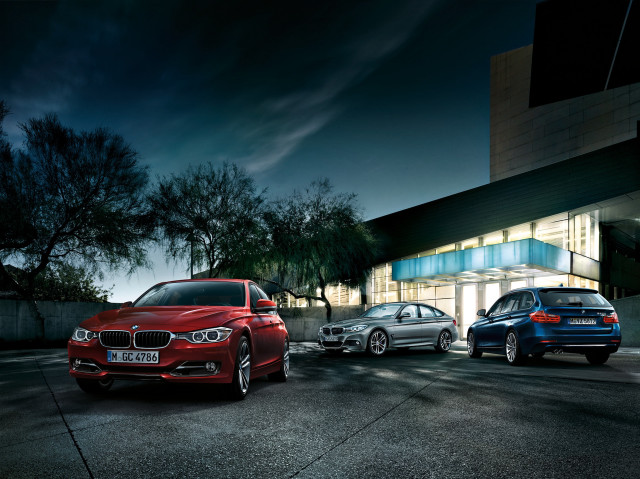 Three cars parked building night free wallpaper - medium preview image