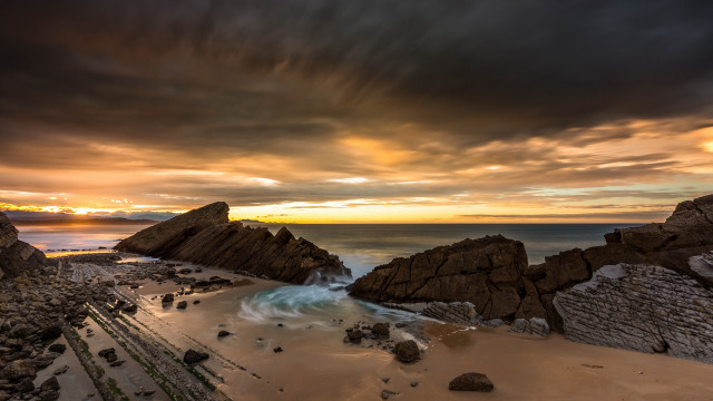 Beach rocks water cloudy sunset #2 free wallpaper - medium preview image