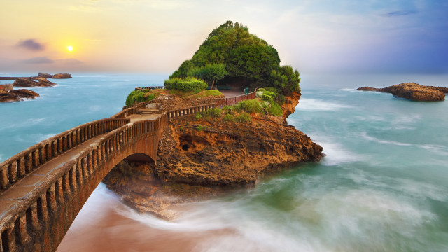 Bridge island house lake sunset free wallpaper - medium preview image