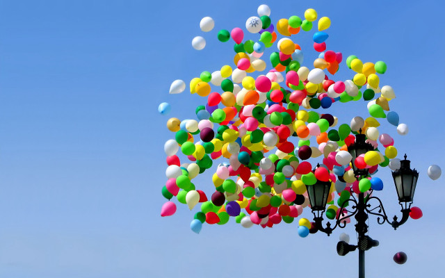 Balloons floating street light blue free wallpaper - medium preview image