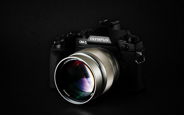 Camera lens black background white free wallpaper - medium preview image