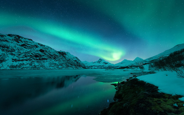 Green aurora mountain lake snow free wallpaper - medium preview image