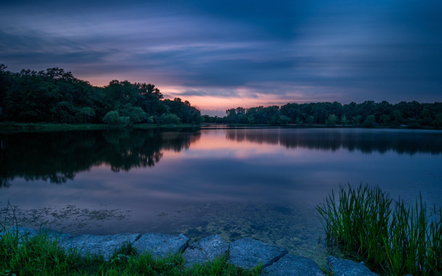 Lake sunset clouds mountains forest free wallpaper - medium preview image