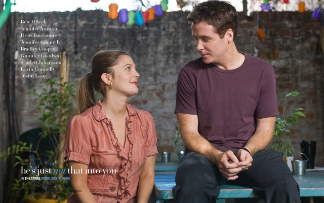 Man woman bench courtyard talking free wallpaper - medium preview image