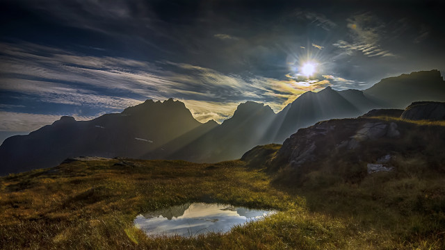 Mountain pond sunbeam clouds landscape free wallpaper - medium preview image